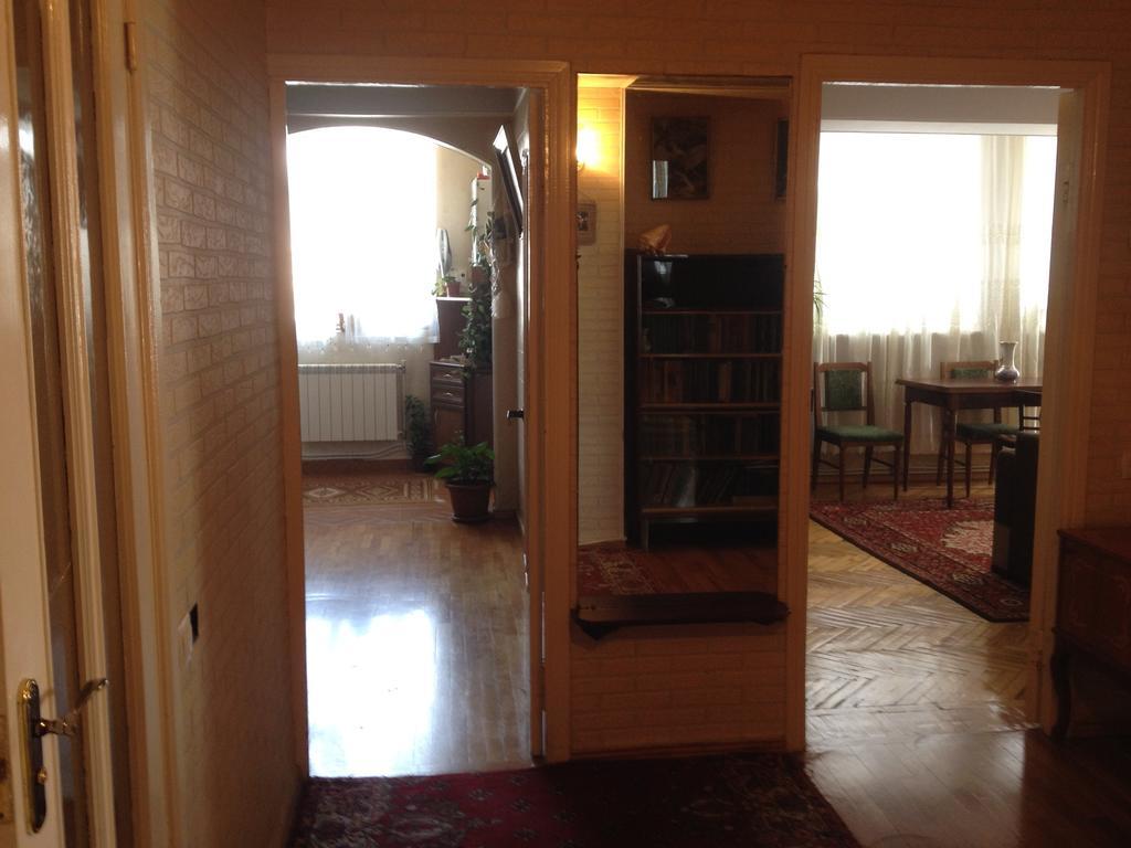 Room In Apartment At Tigrana Metsa Erevan Camera foto
